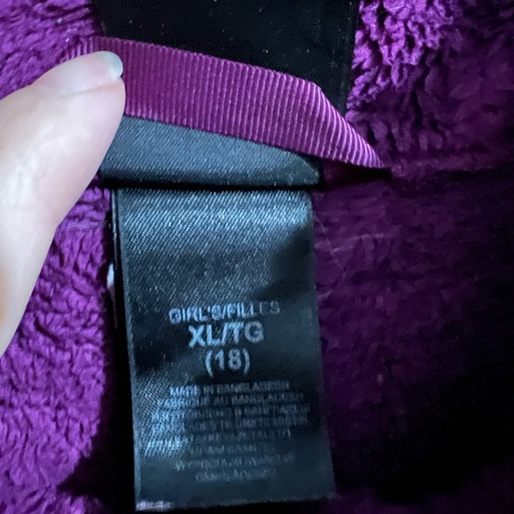 The North Face Girls Jacket - Picture 2 of 6